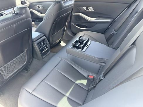 Used 2023 BMW M340i RWD image 17