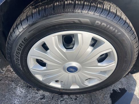 Used 2022 Ford Transit Connect XL image 26