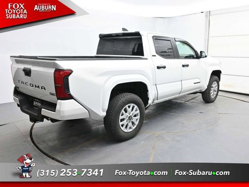 Used 2025 Toyota Tacoma SR5 image 13