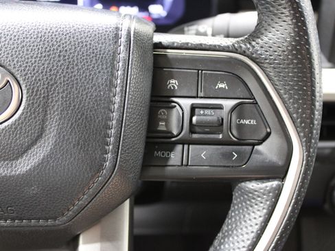 Used 2024 Toyota Tacoma TRD Off-Road AWD/4WD image 10