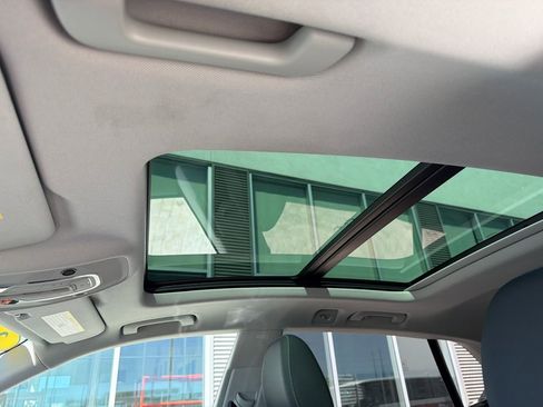 Used 2023 Audi Q8 Premium Plus w/ Premium Plus Package image 22