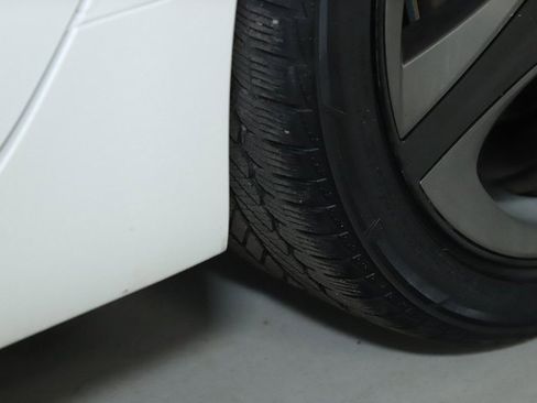 Used 2019 Toyota Prius XLE image 36