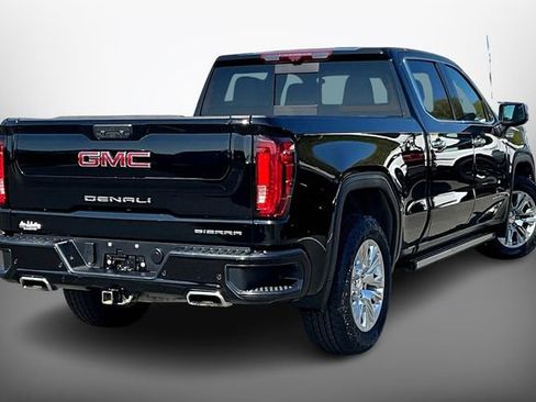 Used 2022 GMC Sierra 1500 Denali w/ Technology Package image 2