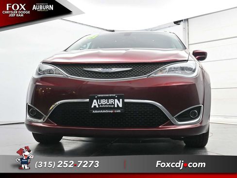Used 2019 Chrysler Pacifica Touring-L Plus FWD image 22