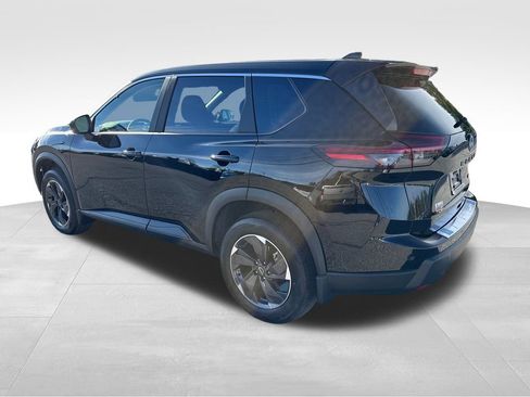 New 2026 Nissan Rogue SV w/ Cold Weather Package AWD/4WD image 4