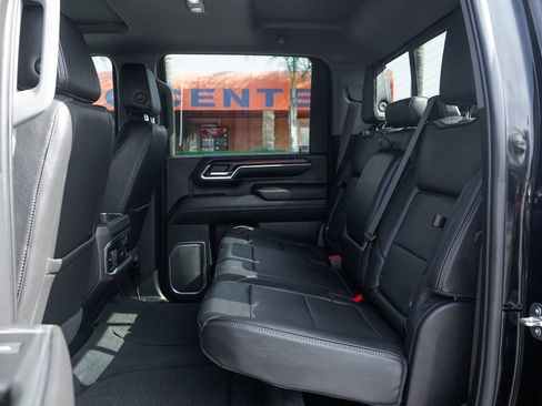 Used 2024 GMC Sierra 3500 Denali w/ Denali Reserve Package AWD/4WD image 39