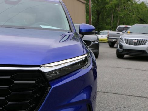 Used 2024 Honda CR-V EX-L image 13