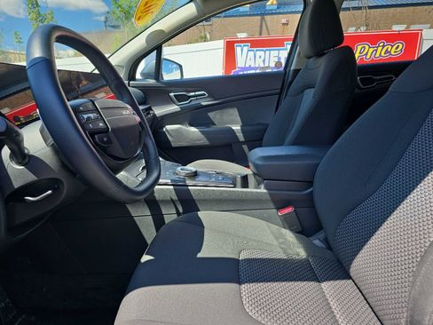 Used 2026 Kia Sportage LX FWD image 15