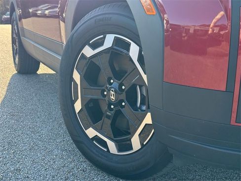 Used 2025 Hyundai Santa Fe SEL image 2