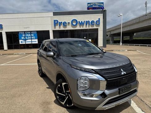 Used 2022 Mitsubishi Outlander SE FWD image 1