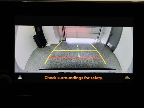 Used 2025 Toyota RAV4 XLE FWD image 21