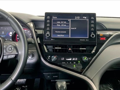 Used 2024 Toyota Camry XSE FWD image 5