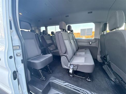 Used 2023 Ford Transit 350 XLT image 23