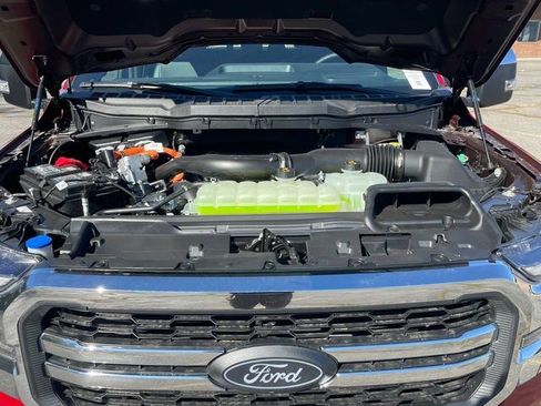 New 2025 Ford F150 Lariat w/ Equipment Group 502A High image 44