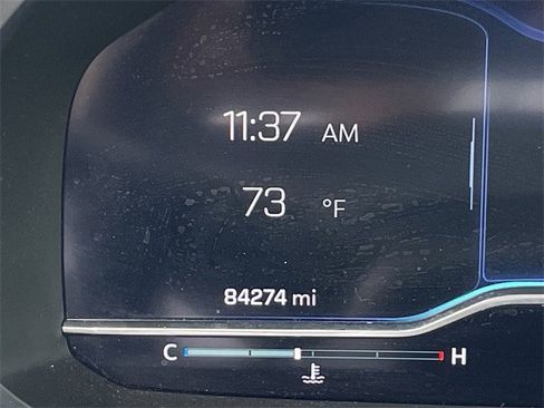 Used 2023 Chevrolet Suburban Premier image 15