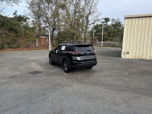 New 2026 Nissan Rogue SV image 7