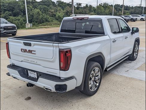 New 2026 GMC Sierra 1500 Denali AWD/4WD image 7
