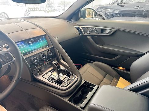 New 2024 Jaguar F-TYPE R-Dynamic image 21