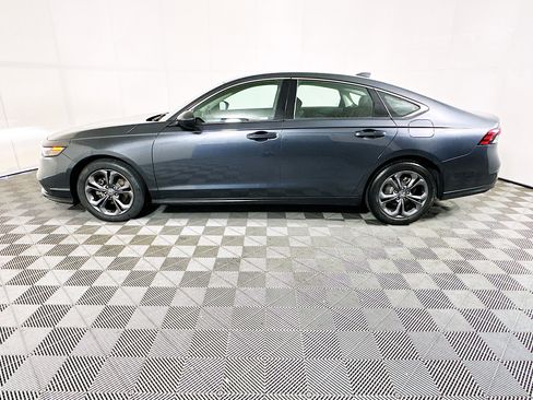 Used 2023 Honda Accord EX image 6