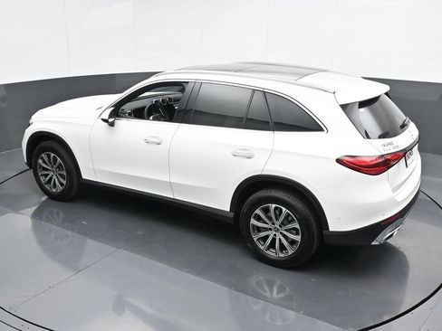 Used 2025 Mercedes-Benz GLC 300 4MATIC image 42