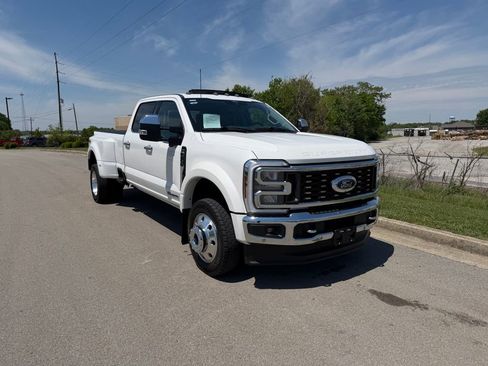 Used 2024 Ford F450 Lariat w/ Lariat Ultimate Package AWD/4WD image 2