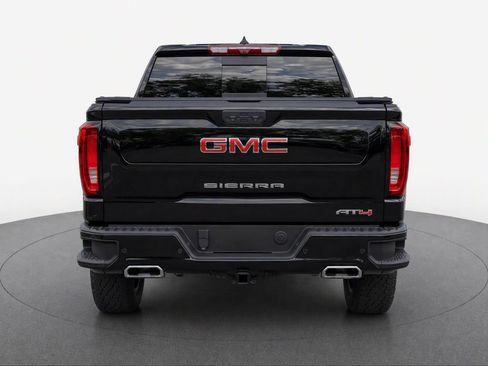 Used 2023 GMC Sierra 1500 AT4 w/ Technology Package AWD/4WD image 8