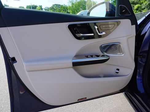 Used 2025 Mercedes-Benz C 300 Sedan image 69