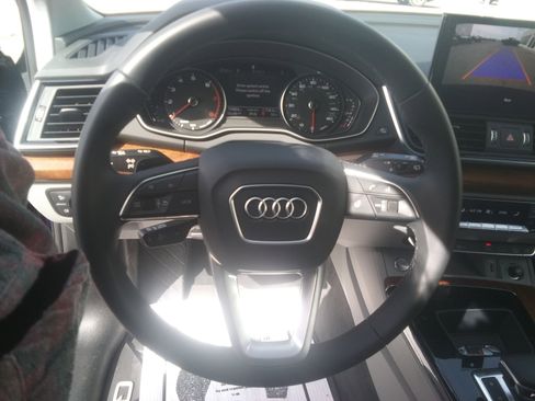 Used 2023 Audi Q5 2.0T Premium image 16