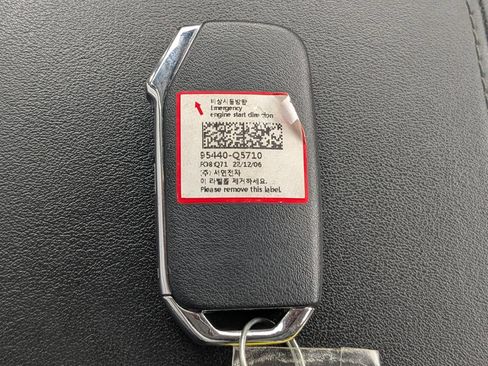 Used 2024 Kia Seltos X-Line AWD/4WD image 28