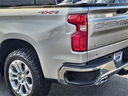 Used 2022 Chevrolet Silverado 1500 LTZ w/ LTZ Premium Package image 14