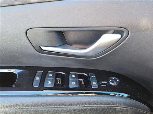 Used 2023 Hyundai Santa Cruz Limited image 6