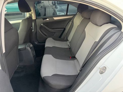 Used 2018 Volkswagen Jetta S FWD image 12