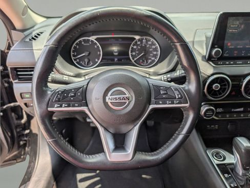 Used 2020 Nissan Sentra SV FWD image 20