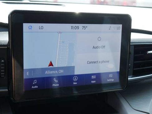 Used 2023 Ford Explorer XLT w/ Equipment Group 202A AWD/4WD image 22