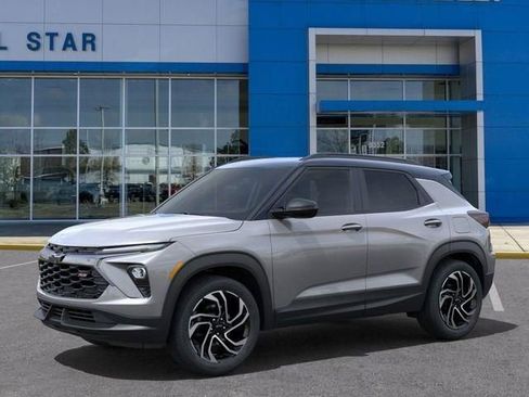 New 2025 Chevrolet TrailBlazer RS w/ Convenience Package image 2