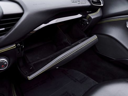 Used 2019 Ferrari 488 Spider RWD image 83