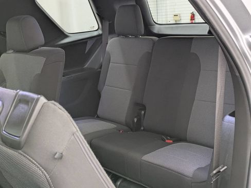 Used 2023 Chevrolet Traverse LT AWD/4WD image 14