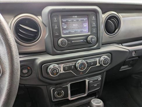 Used 2019 Jeep Wrangler Sport image 12