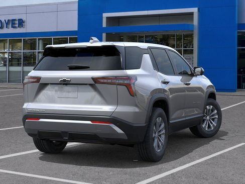 New 2026 Chevrolet Equinox LT w/ Convenience Package II AWD/4WD image 4