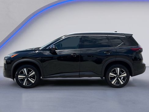 Used 2024 Nissan Rogue SL AWD/4WD image 7