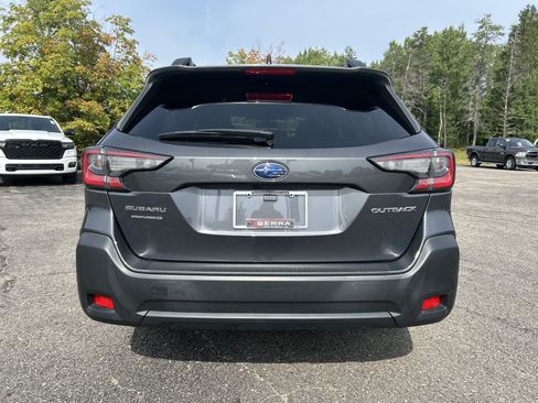 Used 2023 Subaru Outback Premium AWD/4WD image 4