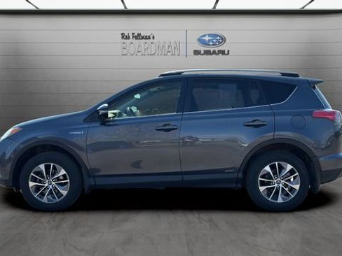 Used 2016 Toyota RAV4 XLE AWD/4WD image 9