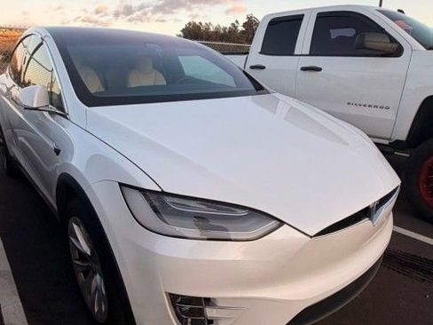 Used 2020 Tesla Model X Performance image 1