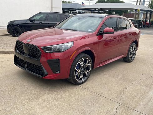 Used 2025 BMW X2 xDrive28i w/ M Sport Package AWD/4WD image 1