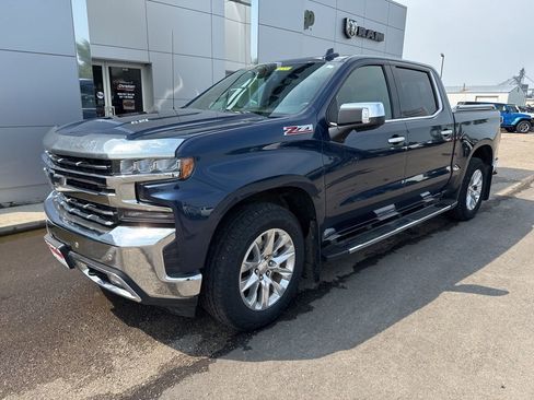 Used 2022 Chevrolet Silverado 1500 LTZ image 2