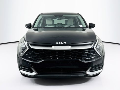 Used 2024 Kia Sportage EX FWD image 2