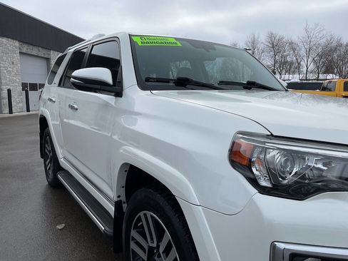 Used 2016 Toyota 4Runner Limited image 11