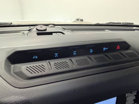 Used 2025 Ford Bronco Badlands AWD/4WD image 8