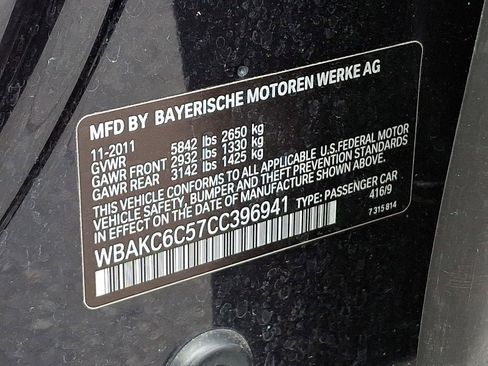 Used 2012 BMW 750i xDrive image 28