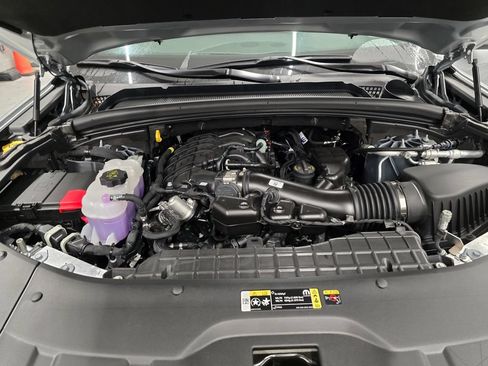 New 2025 Jeep Grand Cherokee Laredo w/ Luxury Tech Group I RWD image 11